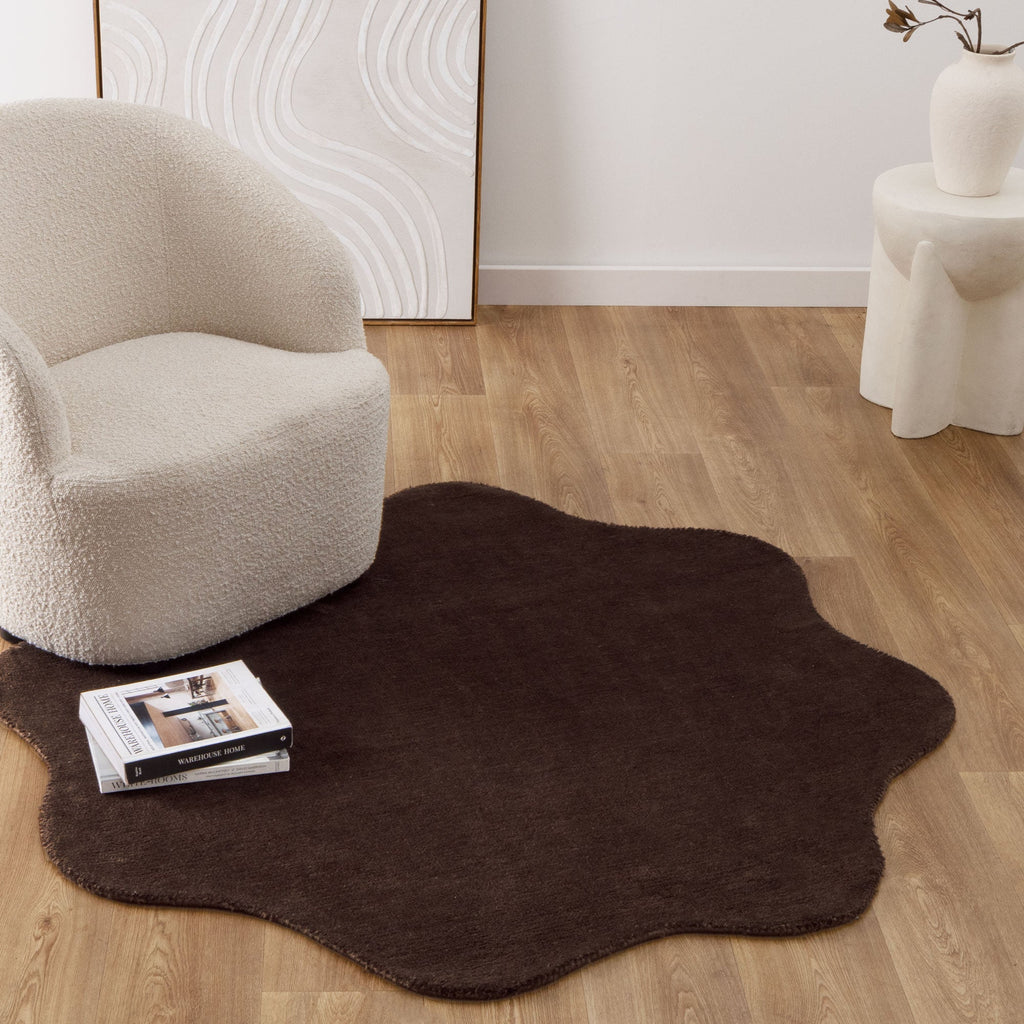 Ollie Scalloped Irregular Round Rug Chocolate