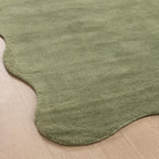 Ollie Scalloped Irregular Runner Green